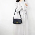 Sac bandoulière en cuir à rabat souple