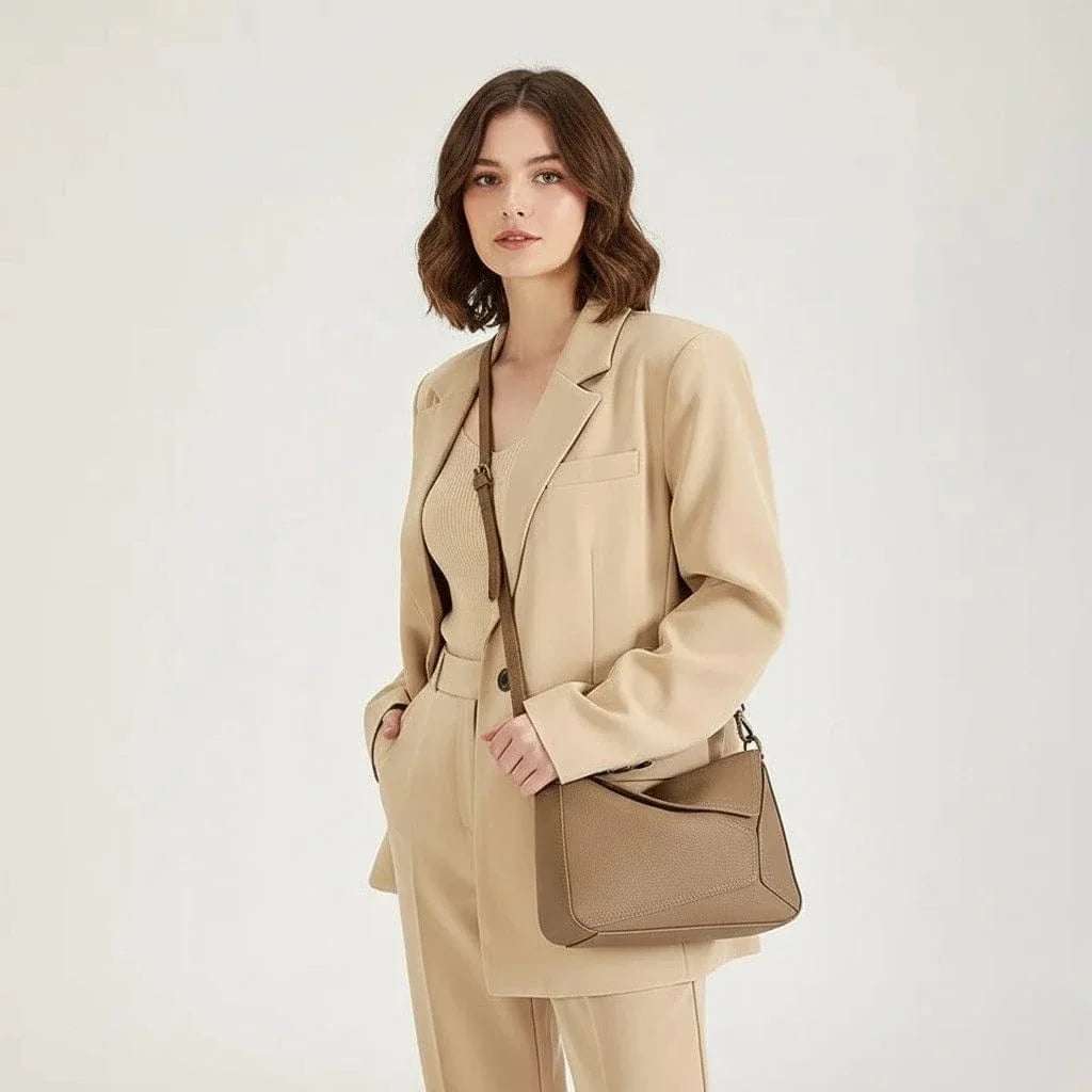 Sac bandoulière en cuir grainé moderne - Le géométrique