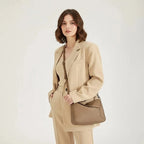 Sac bandoulière en cuir grainé moderne - Le géométrique