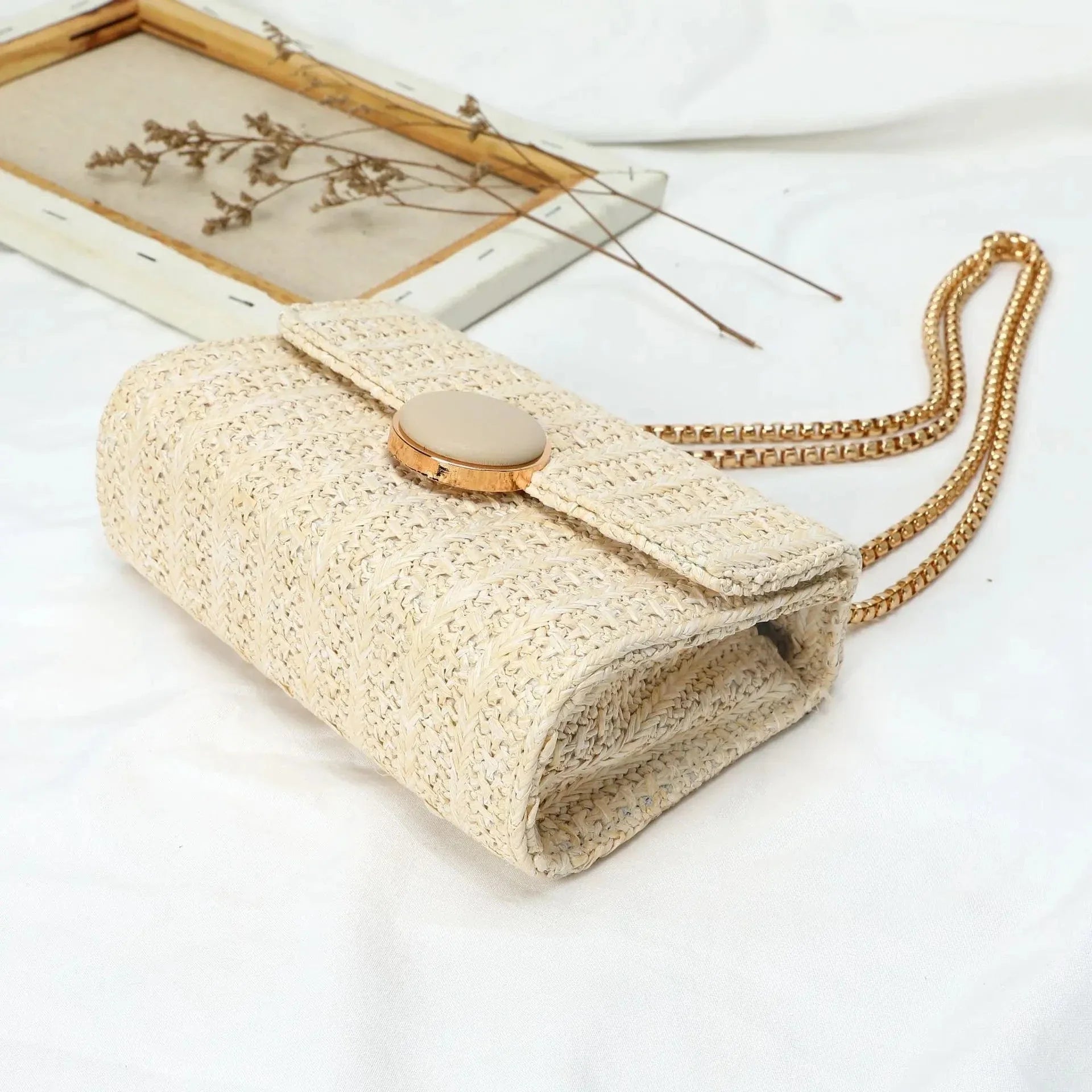 Sac bandoulière en paille tressée avec chaîne dorée Blanc