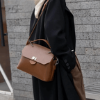 Sac bandoulière femme carré avec rabat