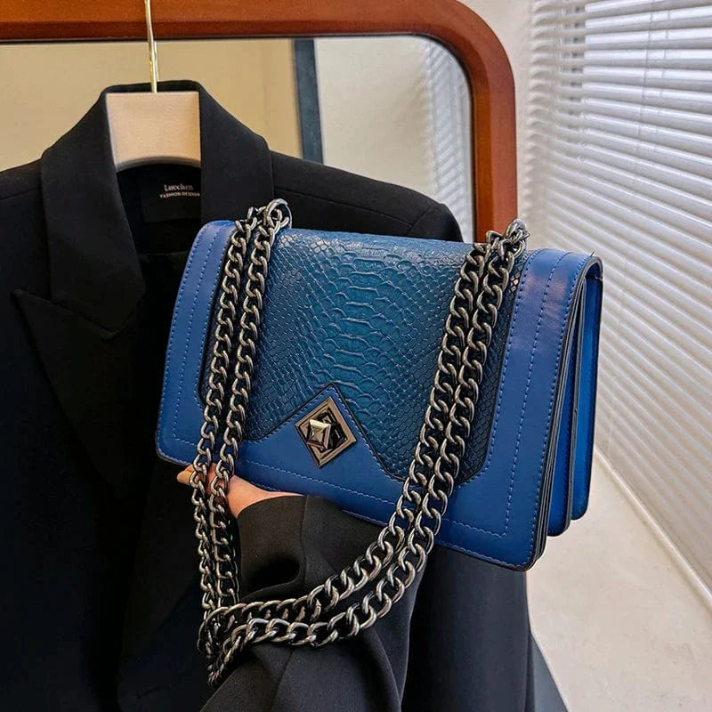 Sac bandoulière imitation croco avec chaîne Bleu