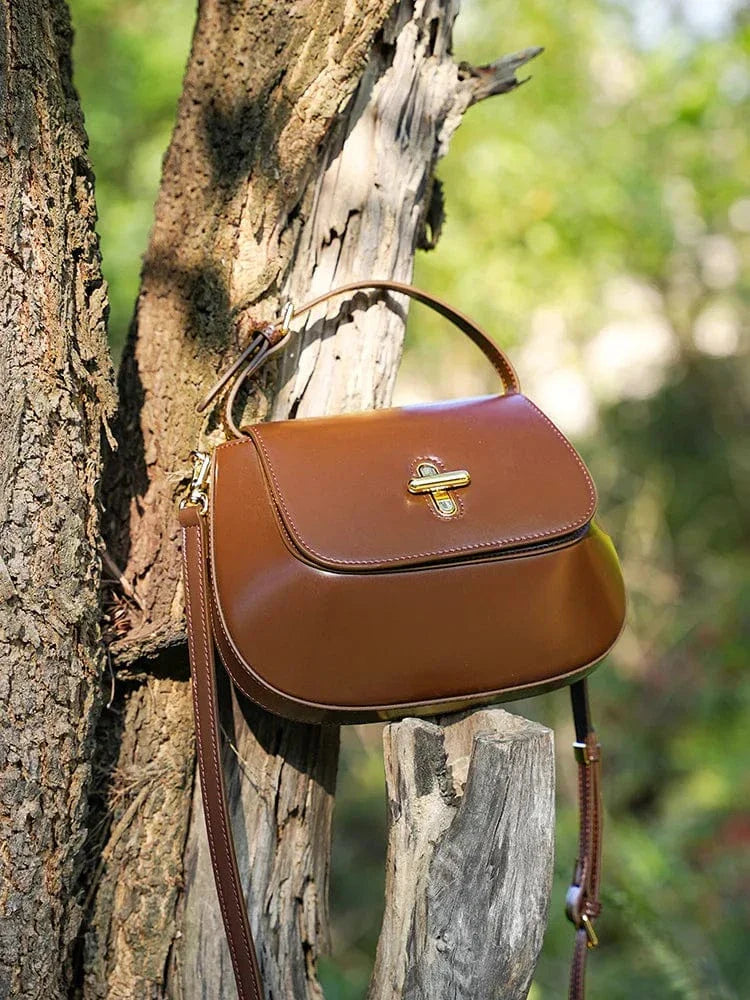 Sac besace cuir marron élégant