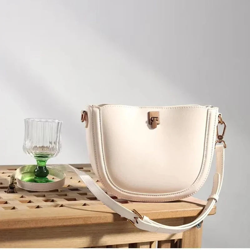Sac demi-lune en cuir blanc Ivoire
