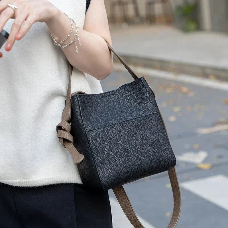Sac seau en cuir chic Noir